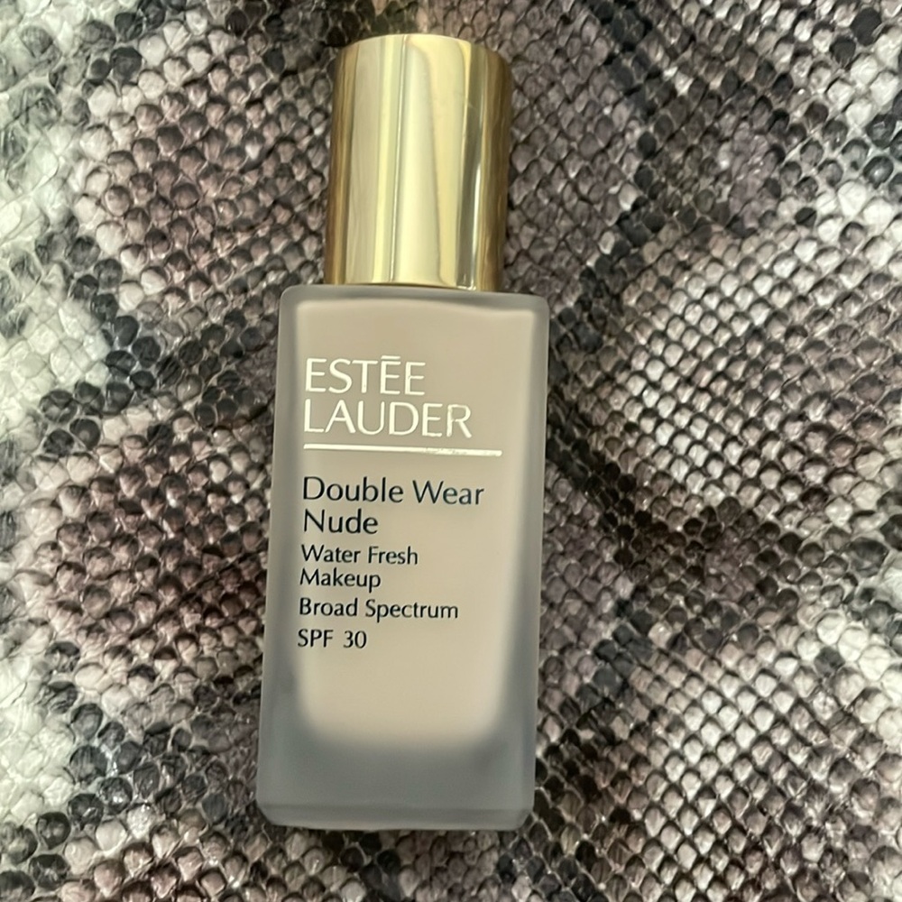 Estée Lauder Double Wear Nude Foundation